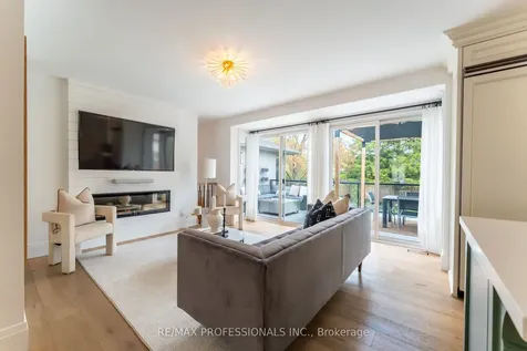 1326 Stanbury Road Oakville ON L6L 2J4