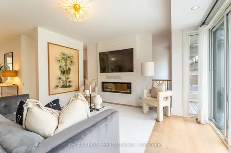 1326 Stanbury Road Oakville ON L6L 2J4