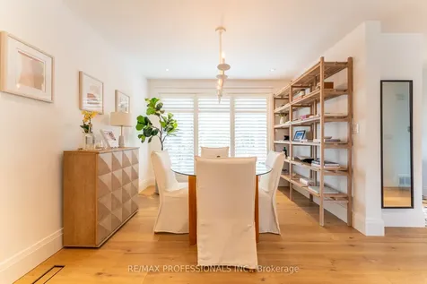 1326 Stanbury Road Oakville ON L6L 2J4