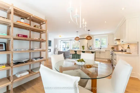1326 Stanbury Road Oakville ON L6L 2J4