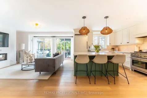 1326 Stanbury Road Oakville ON L6L 2J4