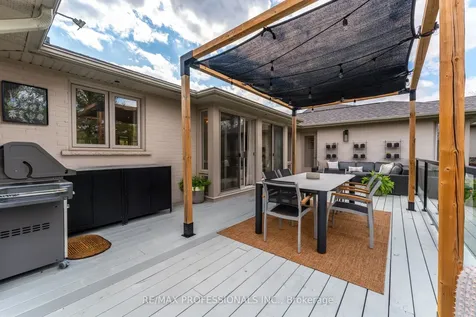 1326 Stanbury Road Oakville ON L6L 2J4