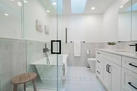 83 Kerr Street Oakville ON L6K 3A2