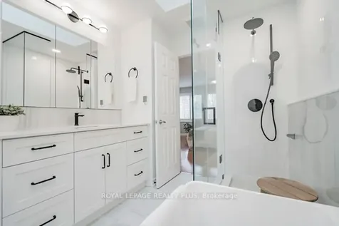 83 Kerr Street Oakville ON L6K 3A2