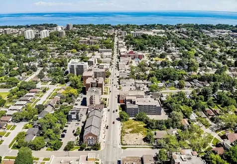 83 Kerr Street Oakville ON L6K 3A2