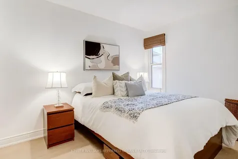 1370 Hazel Mccleary Drive Oakville ON L6J 7B1
