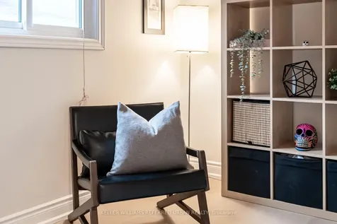 1370 Hazel Mccleary Drive Oakville ON L6J 7B1