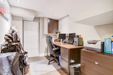 1370 Hazel Mccleary Drive Oakville ON L6J 7B1