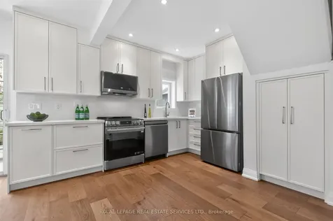 93 Medland Crescent Toronto ON M6P 2N3