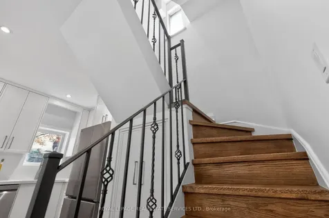 93 Medland Crescent Toronto ON M6P 2N3