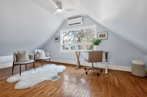 93 Medland Crescent Toronto ON M6P 2N3