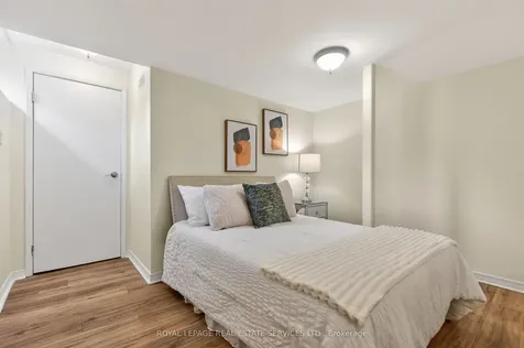 93 Medland Crescent Toronto ON M6P 2N3