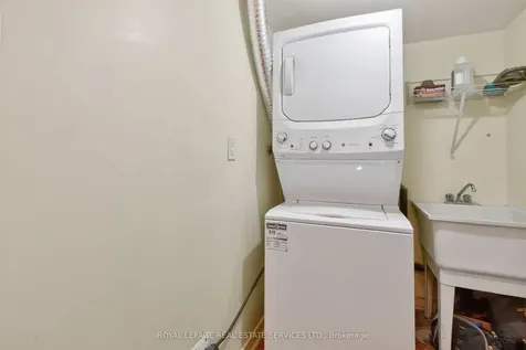 93 Medland Crescent Toronto ON M6P 2N3