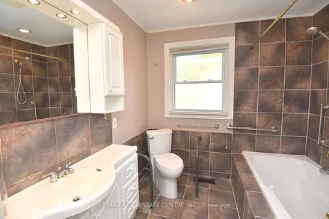 5409 Croydon Road Burlington ON L7L 3J2