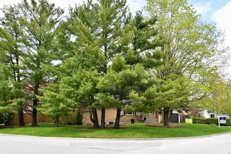 5409 Croydon Road Burlington ON L7L 3J2