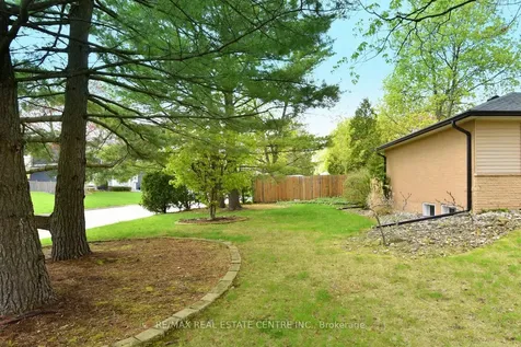 5409 Croydon Road Burlington ON L7L 3J2