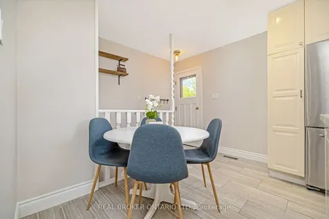 752 Mackenzie Drive Milton ON L9T 3M1