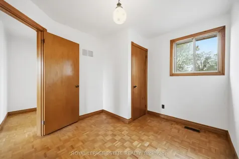 293 Harvie Avenue Toronto ON M6E 4L2