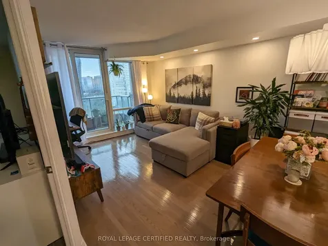 1 Elm Drive W Mississauga ON L5B 4M1