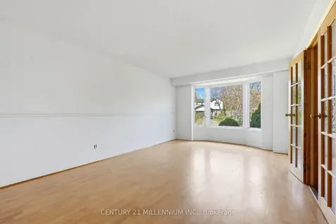30 Milford Crescent Brampton ON L6S 3E3