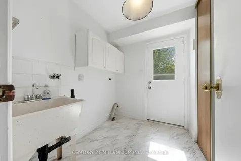 30 Milford Crescent Brampton ON L6S 3E3