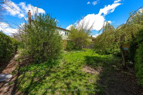 30 Milford Crescent Brampton ON L6S 3E3