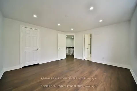 20 Mozart Crescent Brampton ON L6Y 2W7