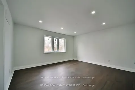 20 Mozart Crescent Brampton ON L6Y 2W7