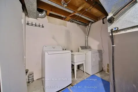 20 Mozart Crescent Brampton ON L6Y 2W7