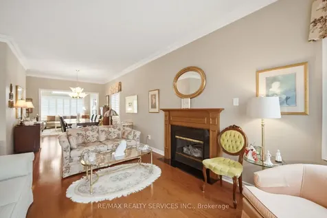 14 Yorkwood Trail Brampton ON L6R 3J3