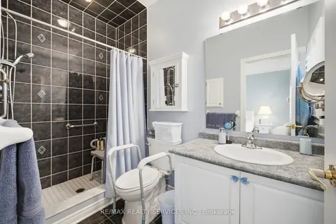 14 Yorkwood Trail Brampton ON L6R 3J3