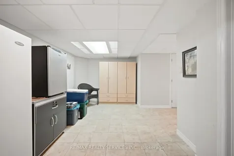 14 Yorkwood Trail Brampton ON L6R 3J3