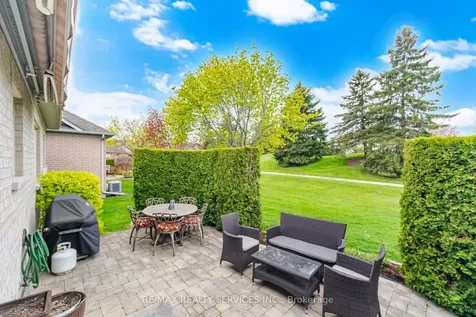 14 Yorkwood Trail Brampton ON L6R 3J3