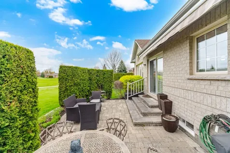 14 Yorkwood Trail Brampton ON L6R 3J3