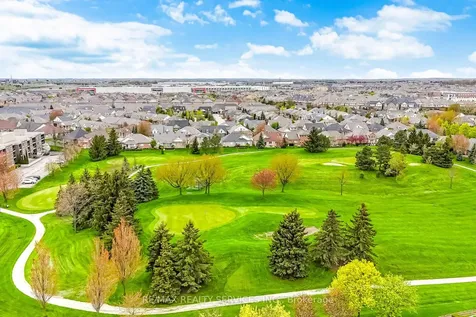 14 Yorkwood Trail Brampton ON L6R 3J3