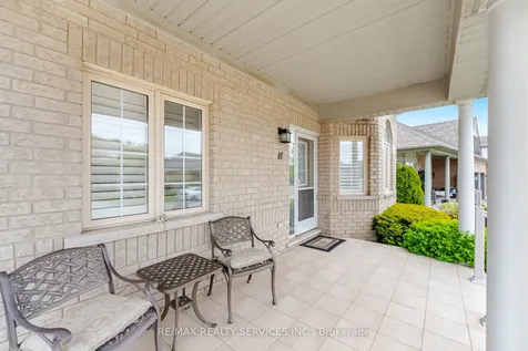 14 Yorkwood Trail Brampton ON L6R 3J3