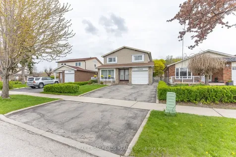 7340 Leesburg Street Mississauga ON L4T 3R6