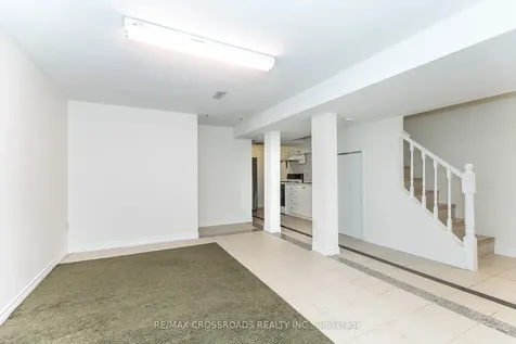 7340 Leesburg Street Mississauga ON L4T 3R6