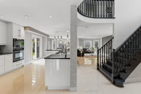 5532 Windy Hill Court Mississauga ON L4Z 3W4