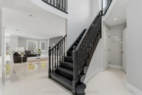 5532 Windy Hill Court Mississauga ON L4Z 3W4