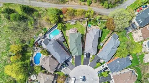 5532 Windy Hill Court Mississauga ON L4Z 3W4