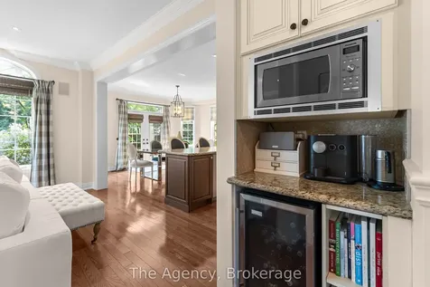297 Fritillary Street Oakville ON L6L 6W7
