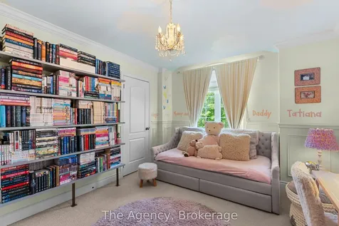 297 Fritillary Street Oakville ON L6L 6W7
