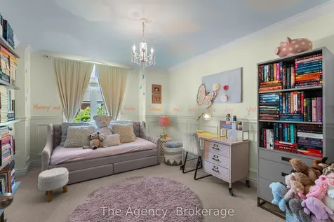 297 Fritillary Street Oakville ON L6L 6W7