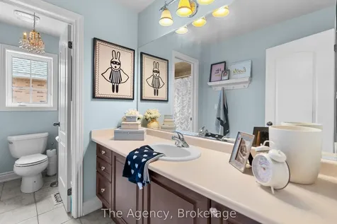 297 Fritillary Street Oakville ON L6L 6W7