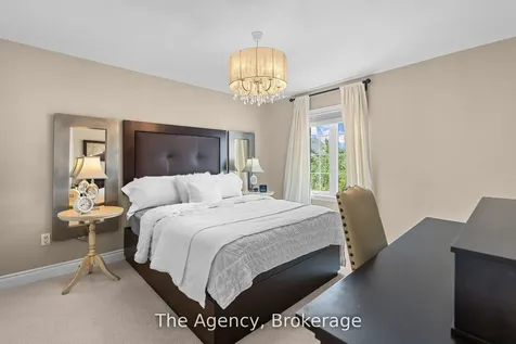 297 Fritillary Street Oakville ON L6L 6W7