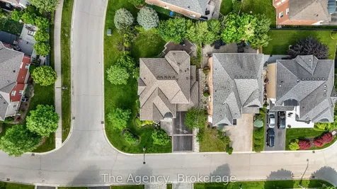 297 Fritillary Street Oakville ON L6L 6W7