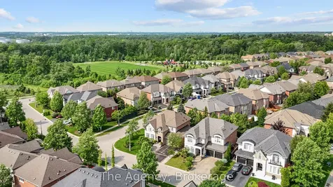 297 Fritillary Street Oakville ON L6L 6W7