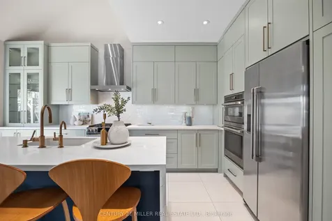2252 Dewsbury Drive Oakville ON L6M 0A6