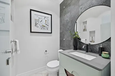 2252 Dewsbury Drive Oakville ON L6M 0A6